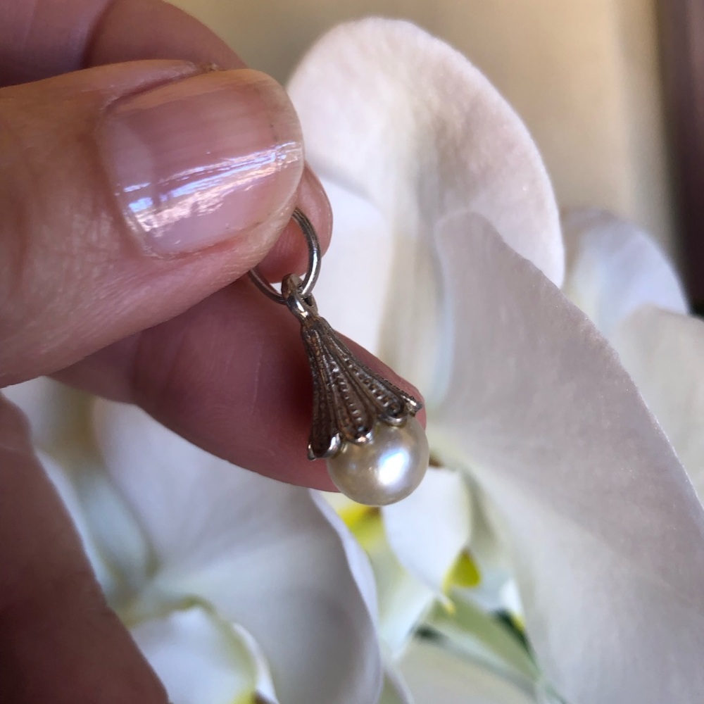 Vintage Silver Pearl Pendant Charm - Picture 7 of 10